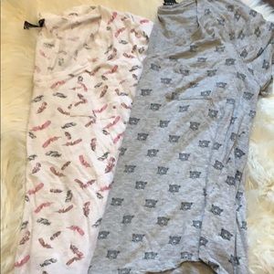 2 vneck torrid shirts